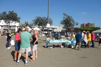 Annual Alumni & Friends Tailgate Party 