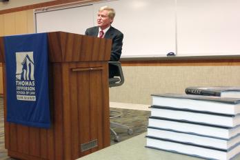 “Super Agent” Leigh Steinberg Educates TJSL Students about the Business of Sport