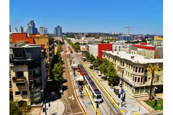 Second Place: “Edge of Downtown” photo by Travis Davis 2L